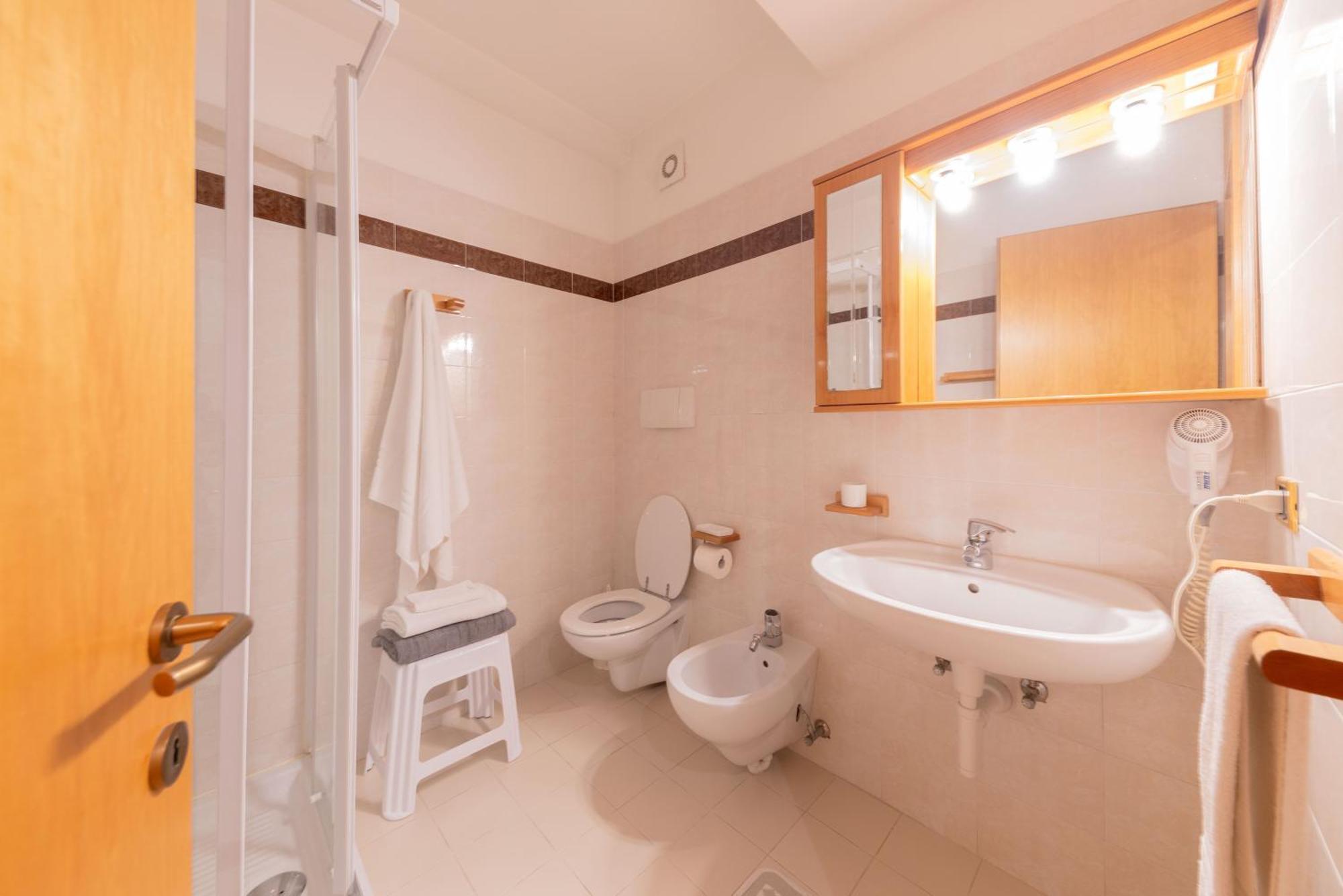 Comano Vacanze Appartamenti Comano Terme Εξωτερικό φωτογραφία