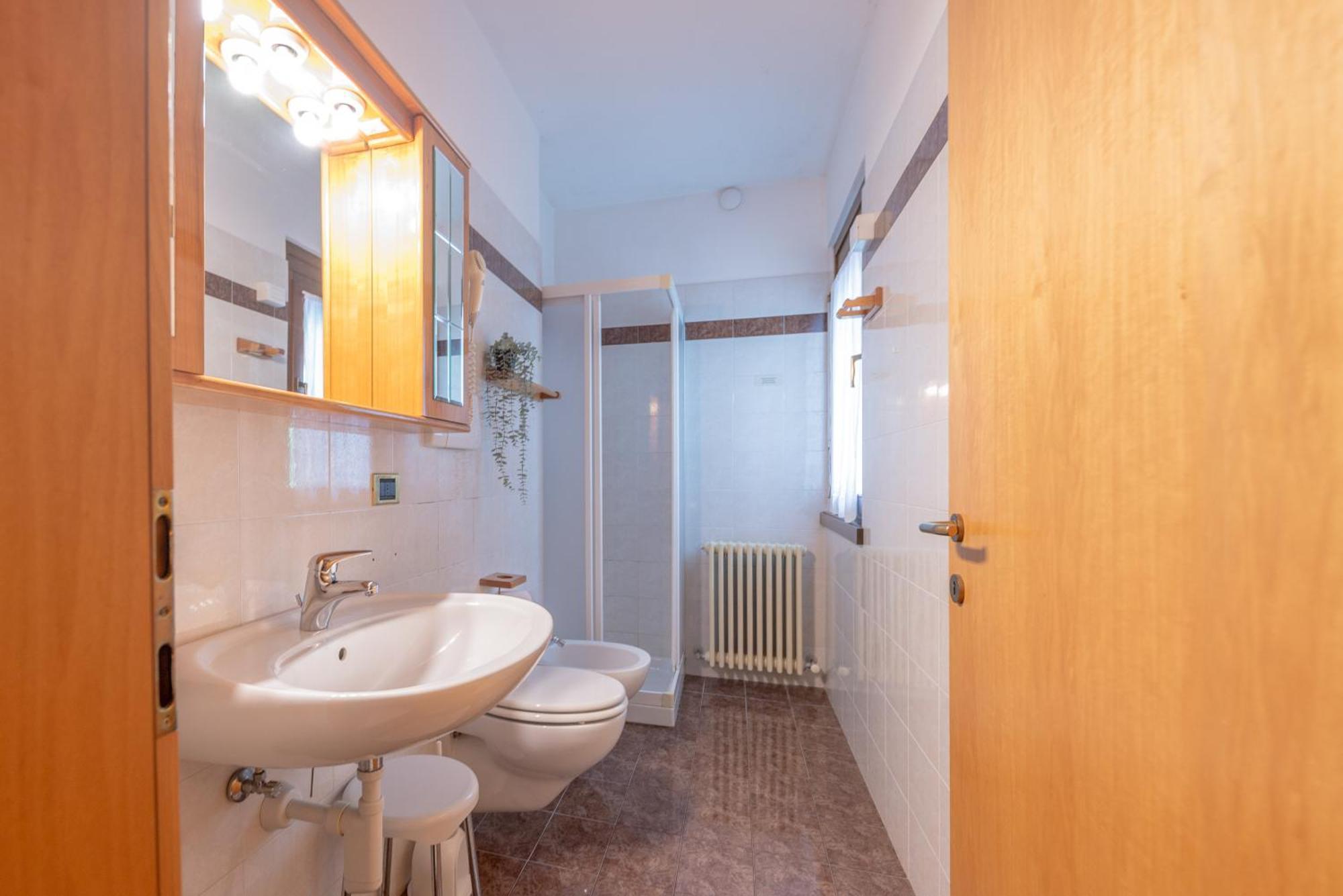 Comano Vacanze Appartamenti Comano Terme Εξωτερικό φωτογραφία